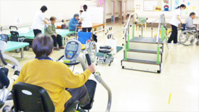 介護老人保健施設　通所リハビリテーション（デイケア）
